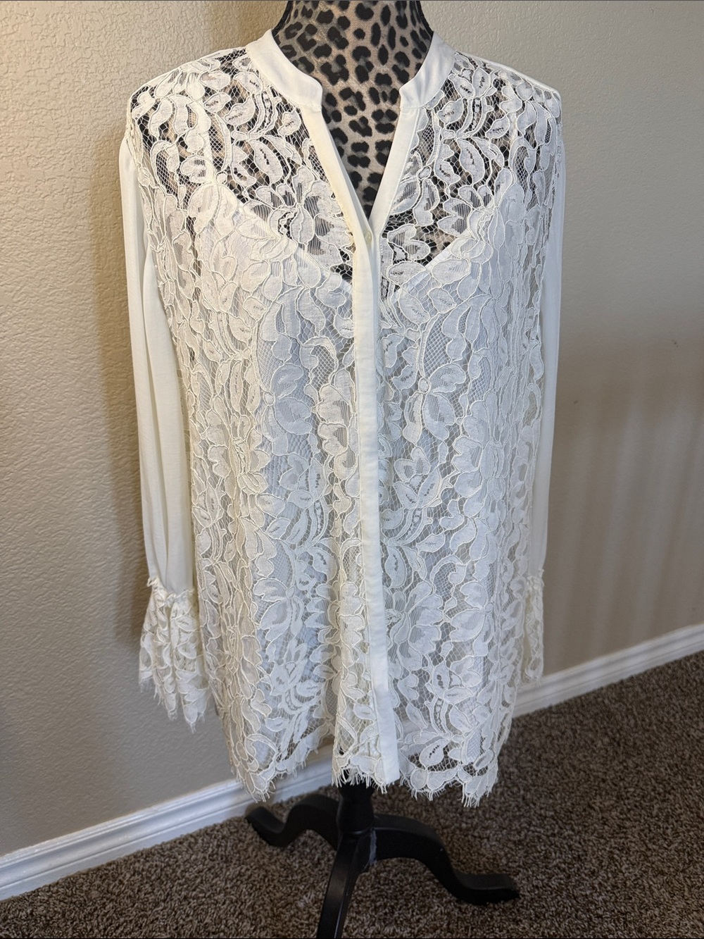 Chico's Ivory Floral Lace Long Sleeve Blouse